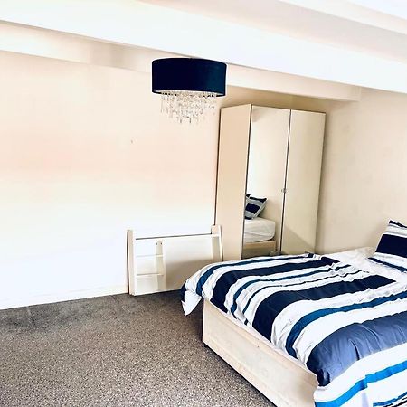 Private Room Close To Leeds University And City Centre Luaran gambar