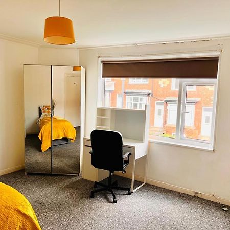 Private Room Close To Leeds University And City Centre Luaran gambar