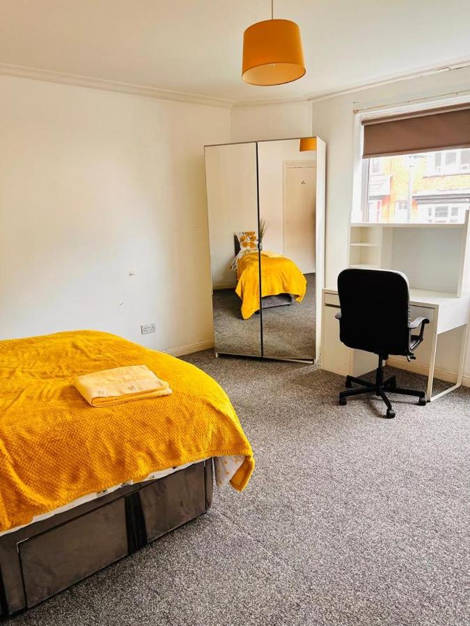 Private Room Close To Leeds University And City Centre Luaran gambar