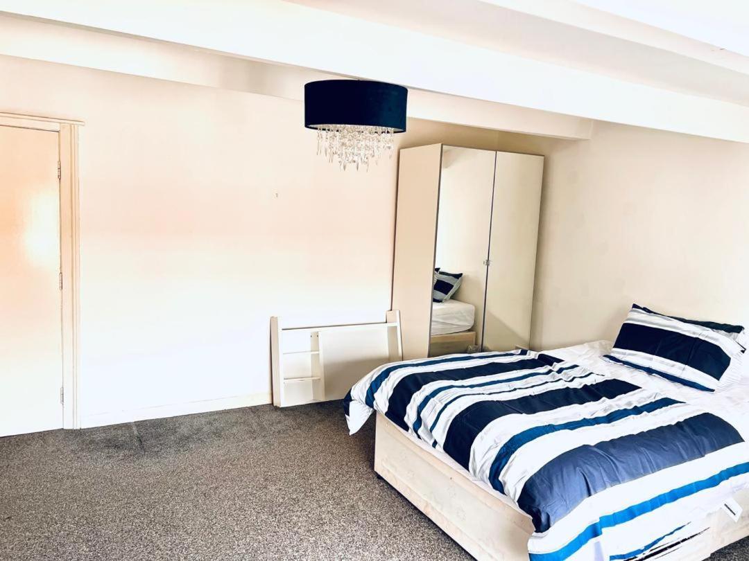 Private Room Close To Leeds University And City Centre Luaran gambar