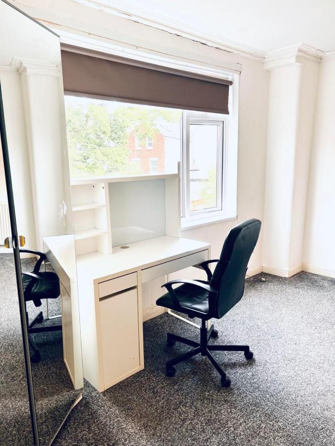 Private Room Close To Leeds University And City Centre Luaran gambar