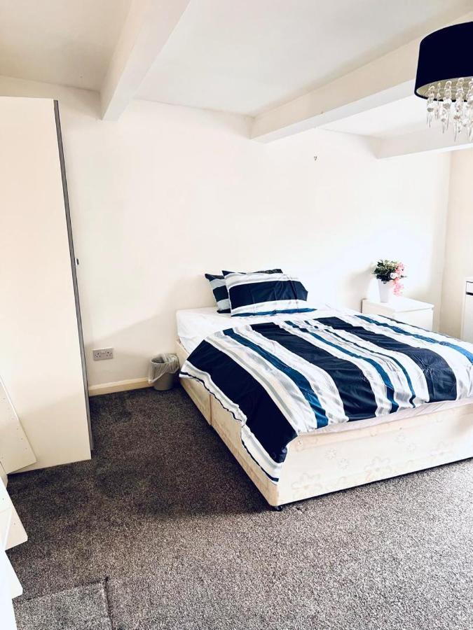 Private Room Close To Leeds University And City Centre Luaran gambar