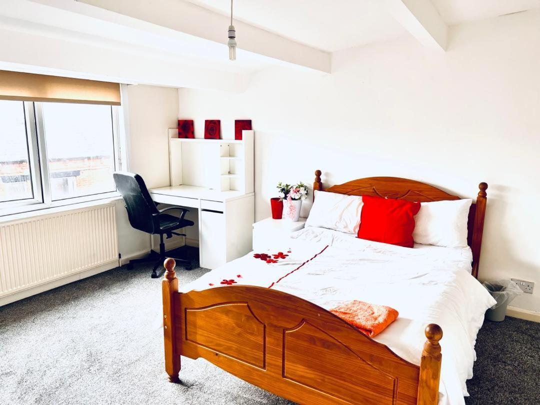 Private Room Close To Leeds University And City Centre Luaran gambar