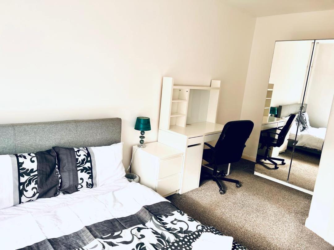 Private Room Close To Leeds University And City Centre Luaran gambar