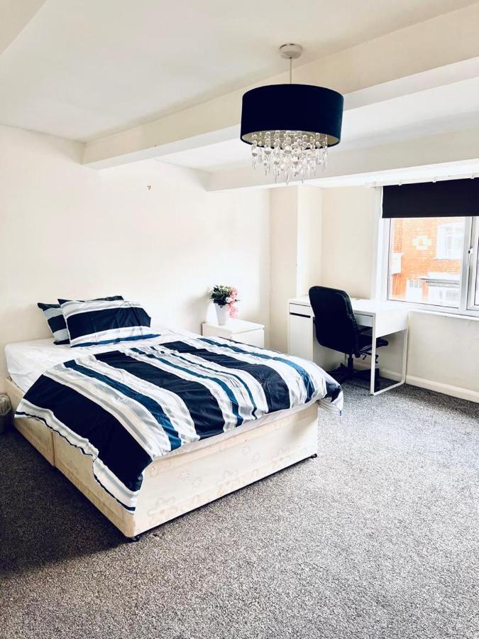 Private Room Close To Leeds University And City Centre Luaran gambar